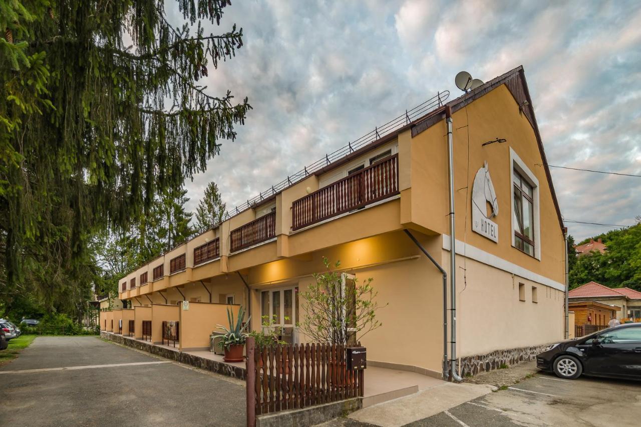 Lipicai Hotel Es Etterem Szilvásvárad Exteriér fotografie