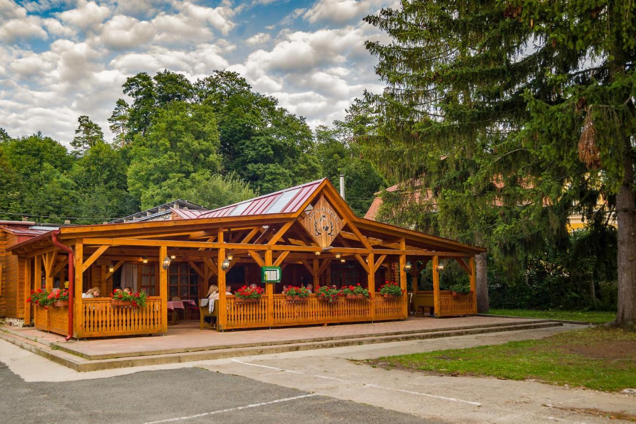 Lipicai Hotel Es Etterem Szilvásvárad Exteriér fotografie