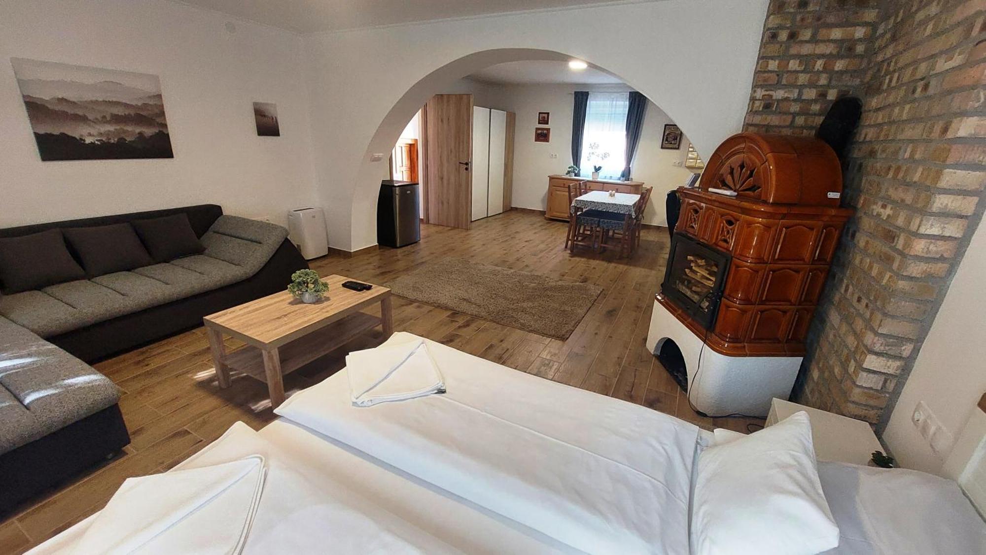 Lipicai Hotel Es Etterem Szilvásvárad Exteriér fotografie