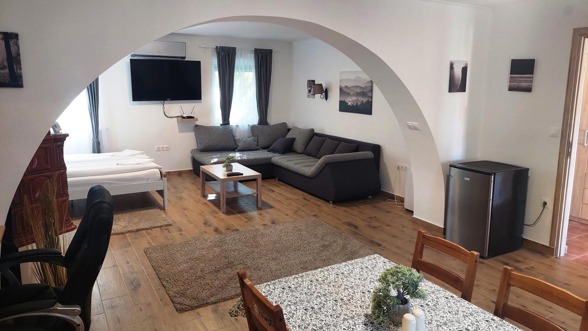 Lipicai Hotel Es Etterem Szilvásvárad Exteriér fotografie